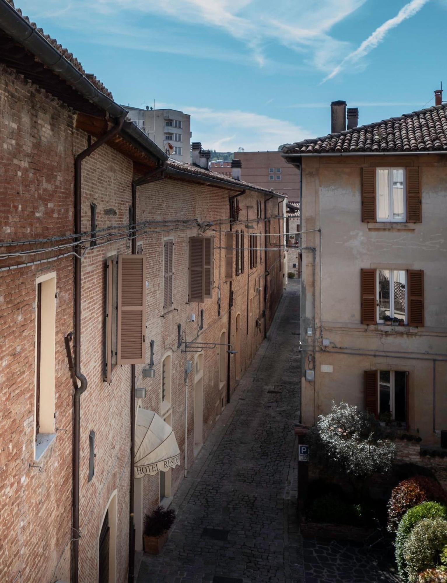 Hotel Residenza La Ceramica Fabriano Bagian luar foto