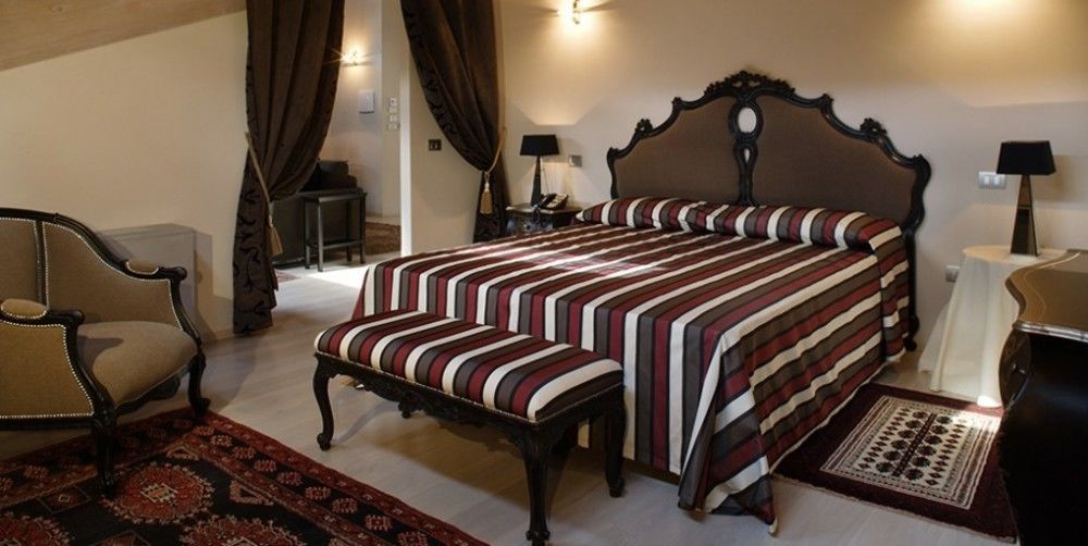 Hotel Residenza La Ceramica Fabriano Bagian luar foto
