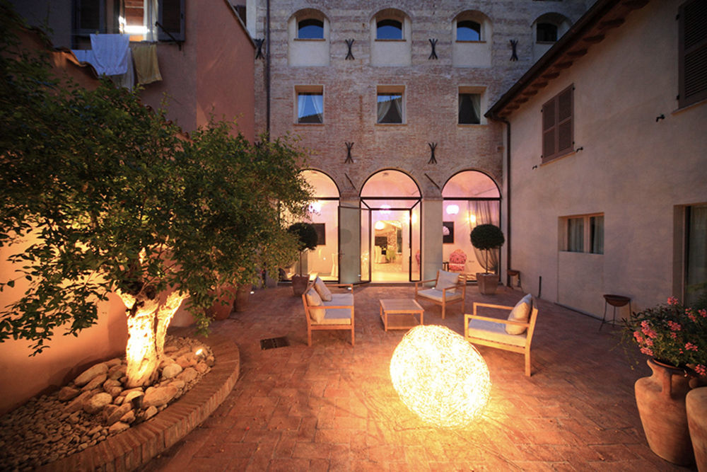 Hotel Residenza La Ceramica Fabriano Bagian luar foto